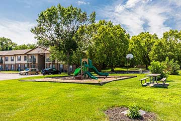 Pinewood Place Apartments