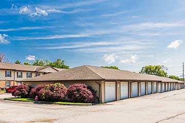 Pinewood Place Apartments